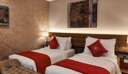 Suite, 2 Twin Beds, Non Smoking