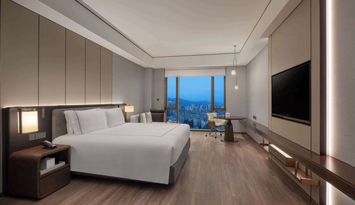 Superior Room, 1 King Bed