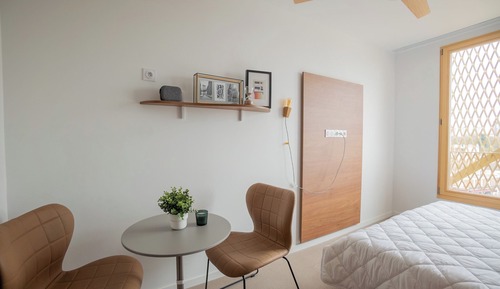 Studio, 2 Twin Beds
