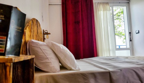 Family Room, 1 Bedroom, Non Smoking, Valley View