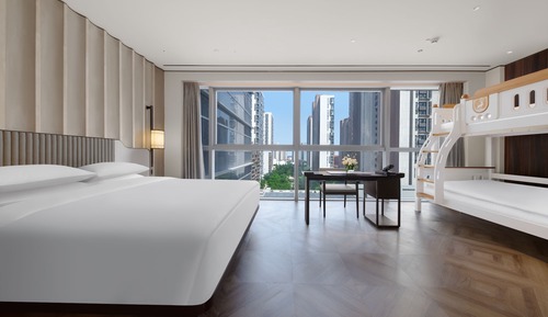 Family Suite, 1 Bedroom, Non Smoking, City View