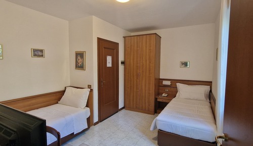 Double Room, 2 Twin Beds