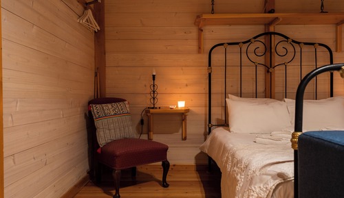 Romantic Cottage, Air conditioning, Garden View