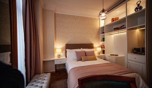 Luxury Room