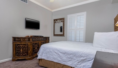 Condo, 3 Bedrooms