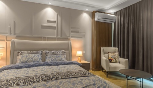 Elite Studio, 1 Queen Bed, Partial Sea View