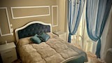 Classic Room, Multiple Beds, Private Bathroom, Valley View