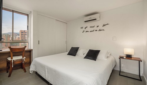 Apartment (502)