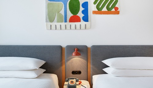 Moxy Twin Airport View, 2 Doubles, High floor