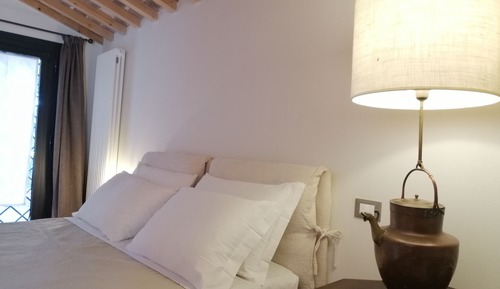Room, Garden Area