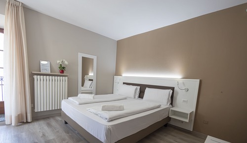 Superior Triple Room, Lake View