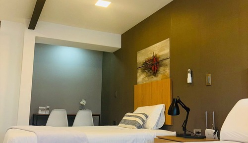 Deluxe Studio Suite