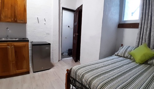 Basic Room, Kitchenette