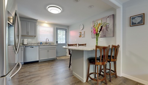 House (2 Bedrooms)