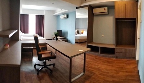 Junior Studio Suite