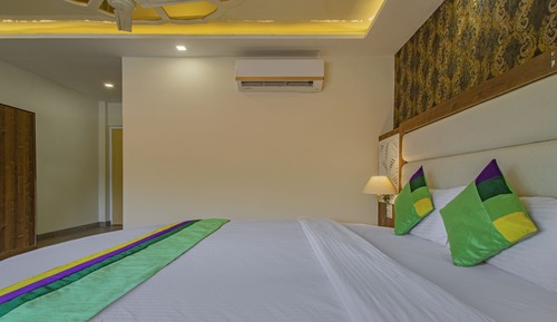 Standard Room With Mountain View