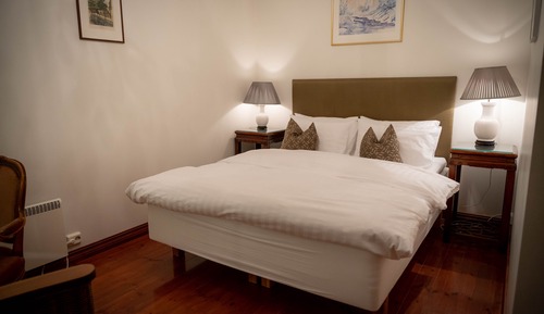 Comfort Double Room (Shared bathroom)