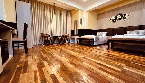 Deluxe Room, 2 Twin Beds, Mountain View