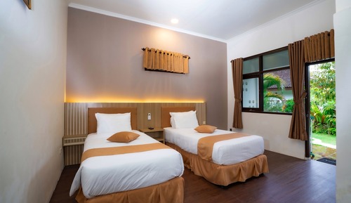 Superior Twin Room
