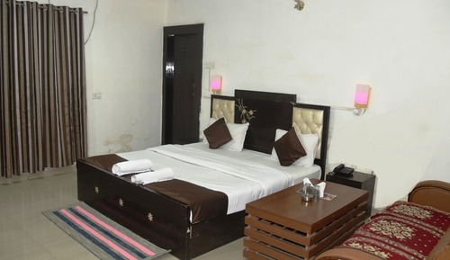 Super Deluxe Room