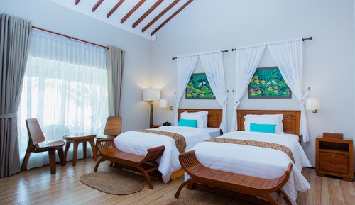 Garden View Grand Villa King