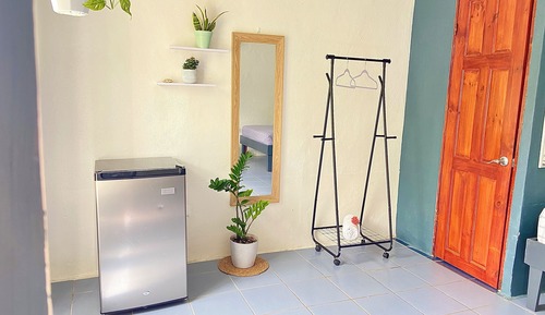 Family Room, 5 Bedrooms