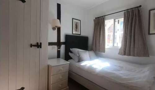 Basic Single Room