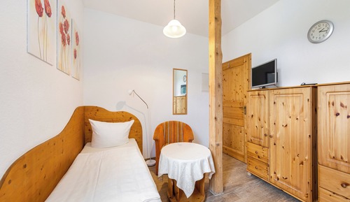 Classic Single Room