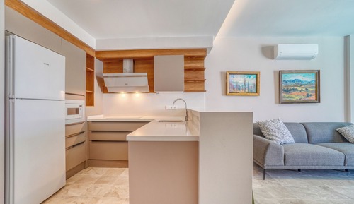 Condo, 3 Bedrooms, Sea View