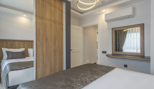 Deluxe Room, 1 Queen Bed with Sofa bed