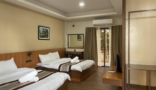 Superior Room, 2 Queen Beds, Pool Access, Pool View