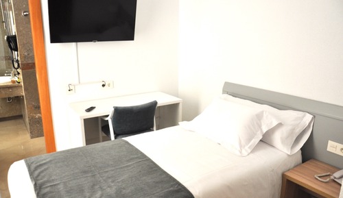 Basic Single Room