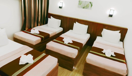 Superior Room, Multiple Beds, Non Smoking, Private Bathroom