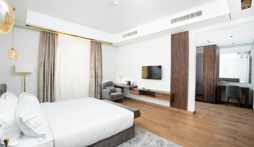 Executive Double Room, Multiple Beds, Private Bathroom