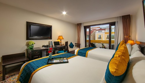 Deluxe Double/Twin Old Town View