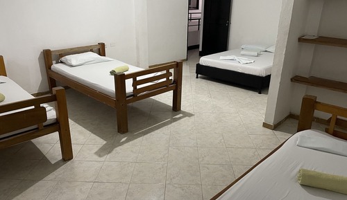 Economy Room, Multiple Beds
