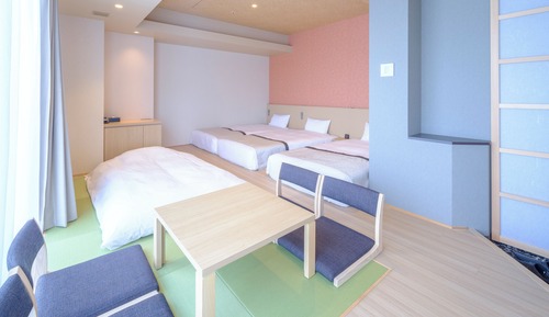 Luxury large Triple with Japanese-style Futon