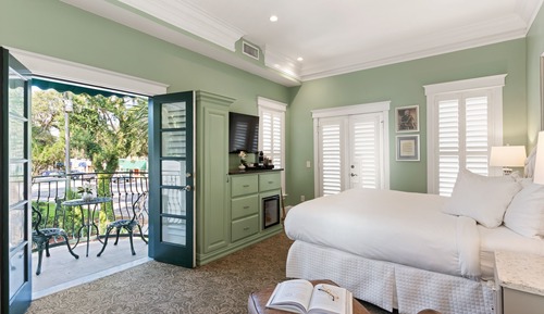 Deluxe Room, 1 King Bed