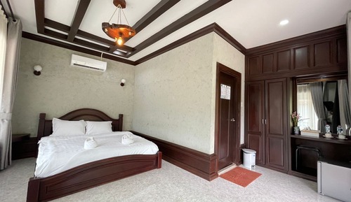 Superior Room River View (Jacuzzi)