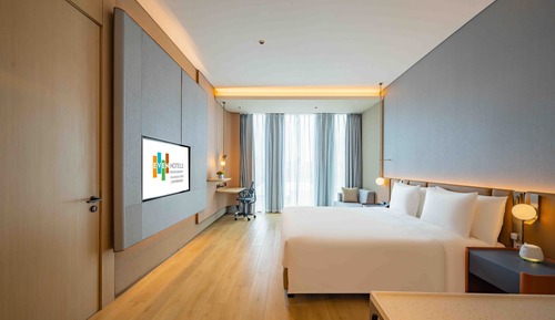 Premium Room, 1 King Bed, Accessible