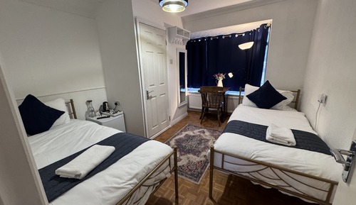 Deluxe Twin Room
