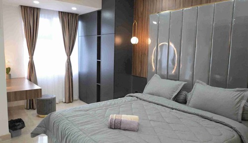 Panoramic Apartment, 1 King Bed, City View