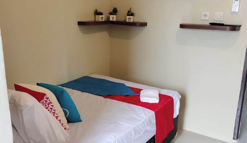 Twin Bed Room