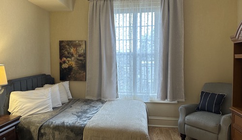 Deluxe Room, 2 Queen Beds, Non Smoking, Private Bathroom