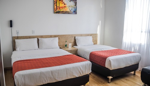 Standard Twin Room