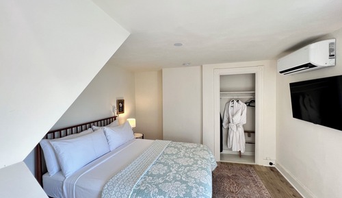 Grand Suite, 2 Bedrooms, Balcony, Corner