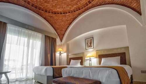 Standard Double or Twin Room, Garden View