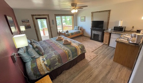 Basic Triple Room, Non Smoking, Lake View