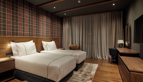 Luxury Suite