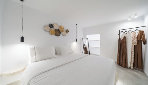 Deluxe Suite with Caldera-Sea View and Private Outdoor Hot Tub